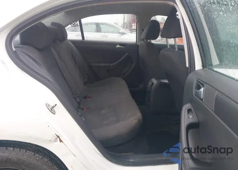 2014 Volkswagen Jetta 2.0L S z USA, uszkodzony, nr VIN 3VW1K7AJ3EM377289